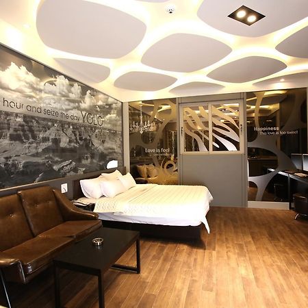 Hotel Yolo Chongnae-dong Eksteriør bilde